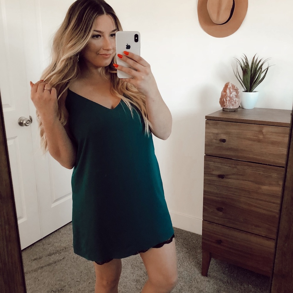 Forever 21 Emerald green slip dress